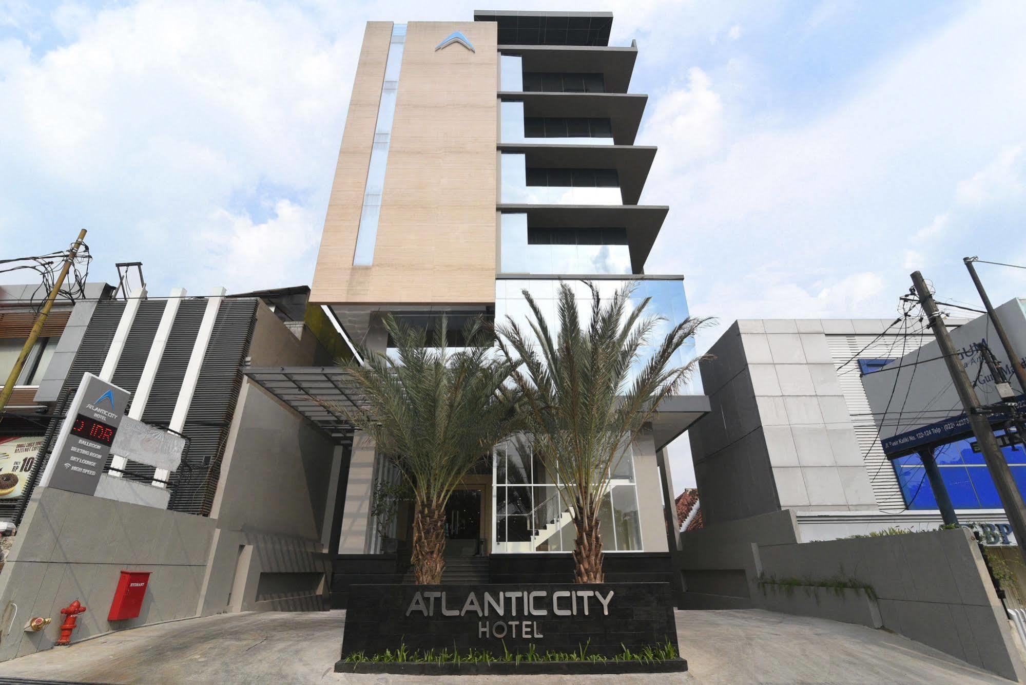 Atlantic City Hotel Bandung Eksteriør billede